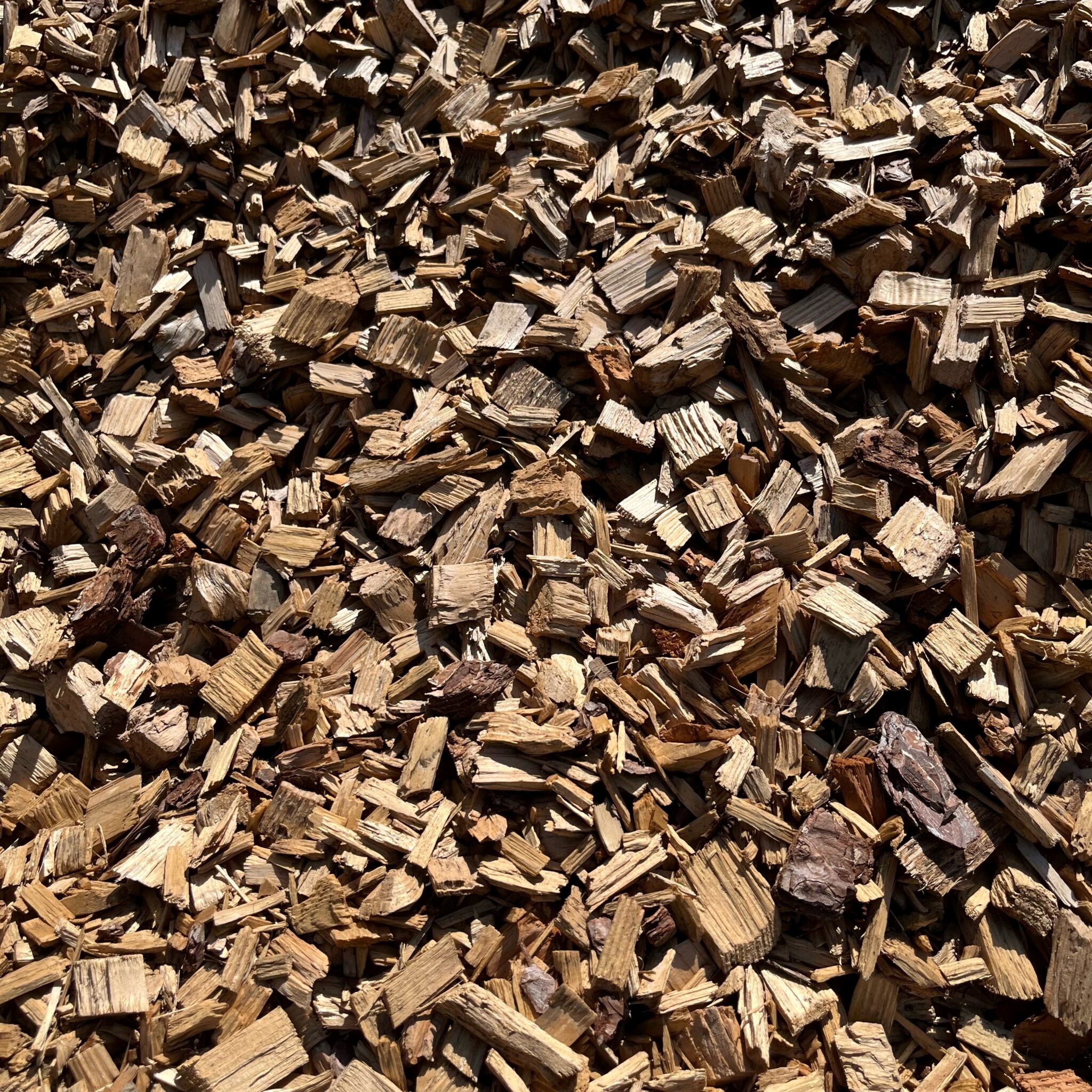 loose woodchip up close